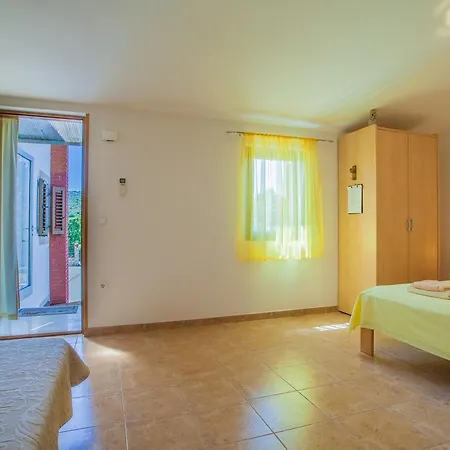Apartments Dandic Orlec Exterior photo
